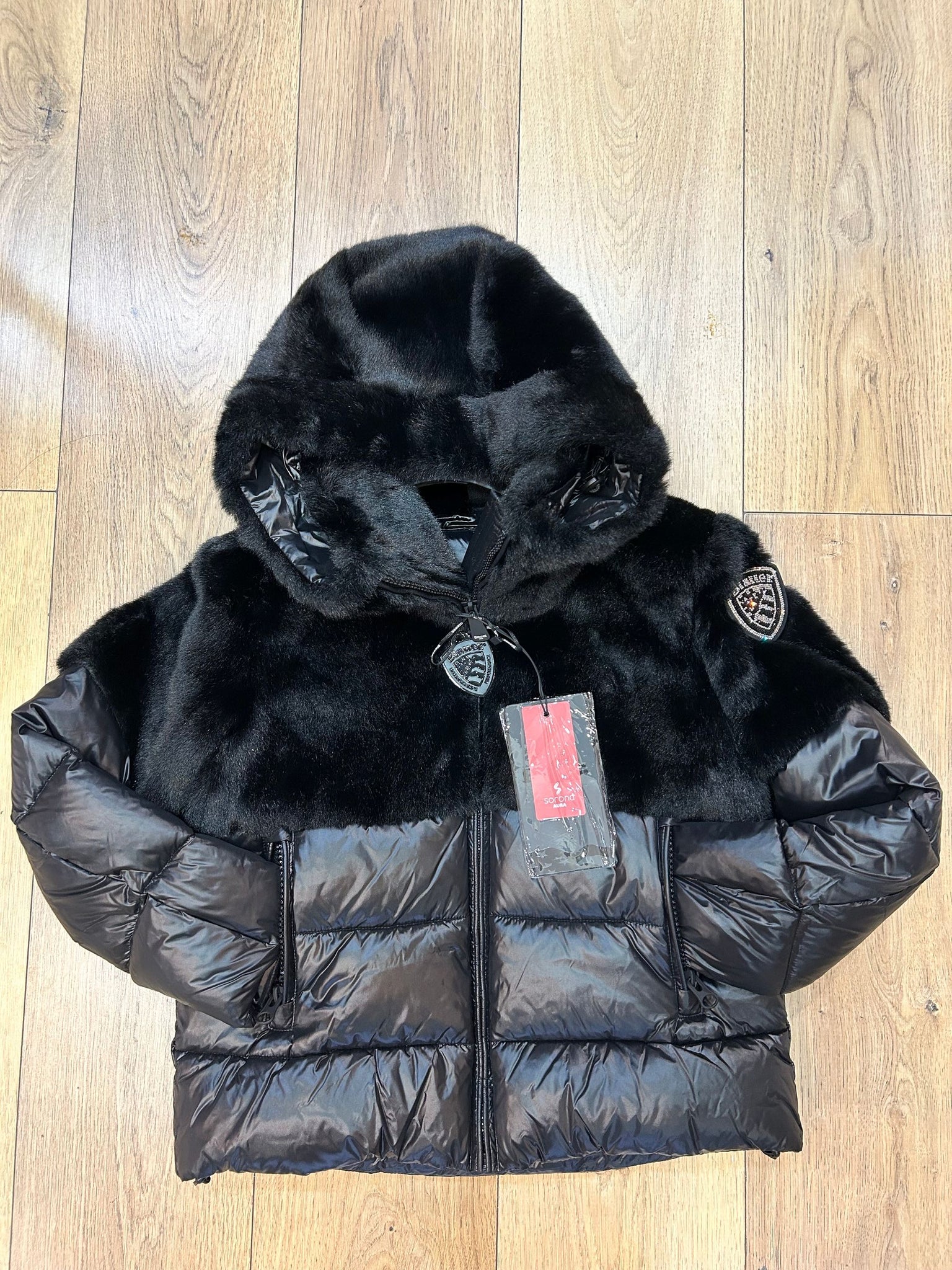 2411 -  - BLAUER
