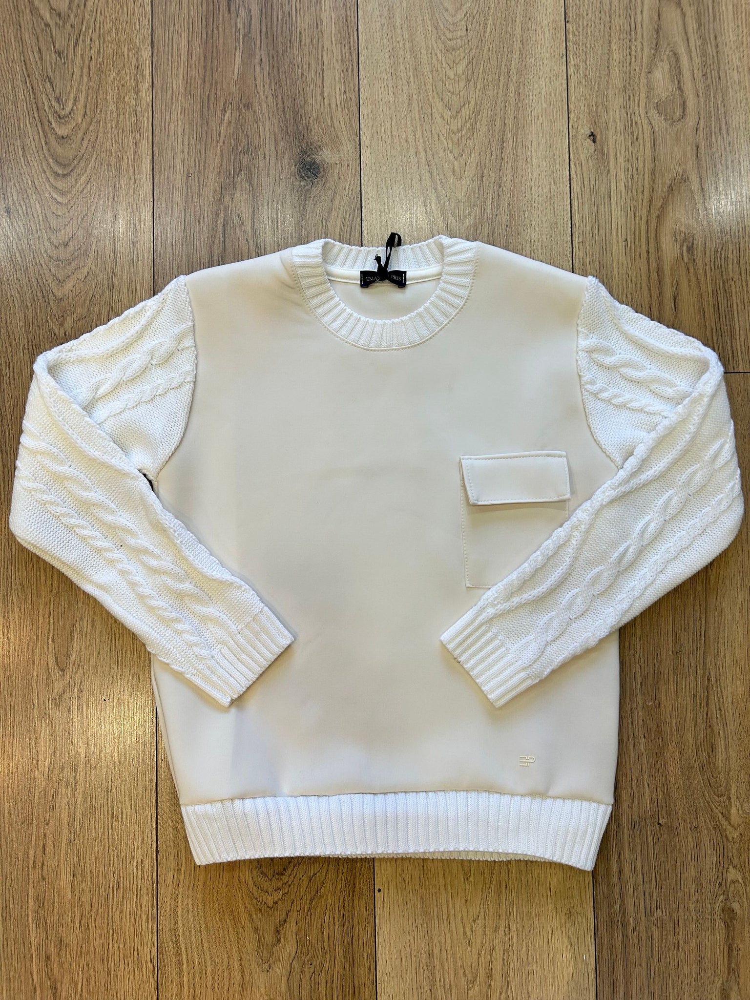 EFP8099R -  - EMANUEL PRIS